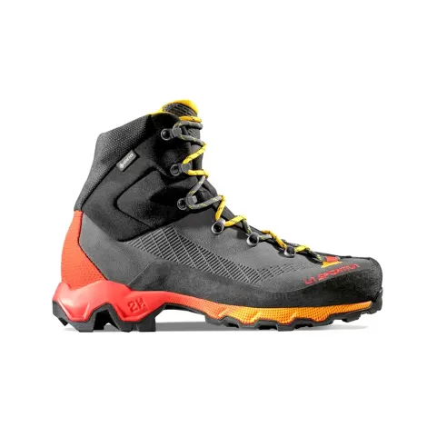 La Sportiva Aequilibrium Trek GTX - Carbon/Yellow